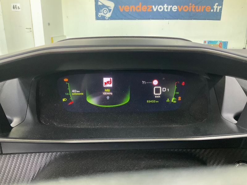Peugeot 2008 1.5 Blue-HDi Allure Business 2021 – снимка 18