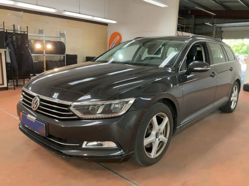 Volkswagen Passat 2.0 TDI Comfortline BlueMotion Tech 2017 – снимка 1