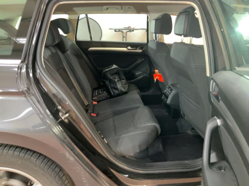 Volkswagen Passat 2.0 TDI Comfortline BlueMotion Tech 2017 – снимка 20