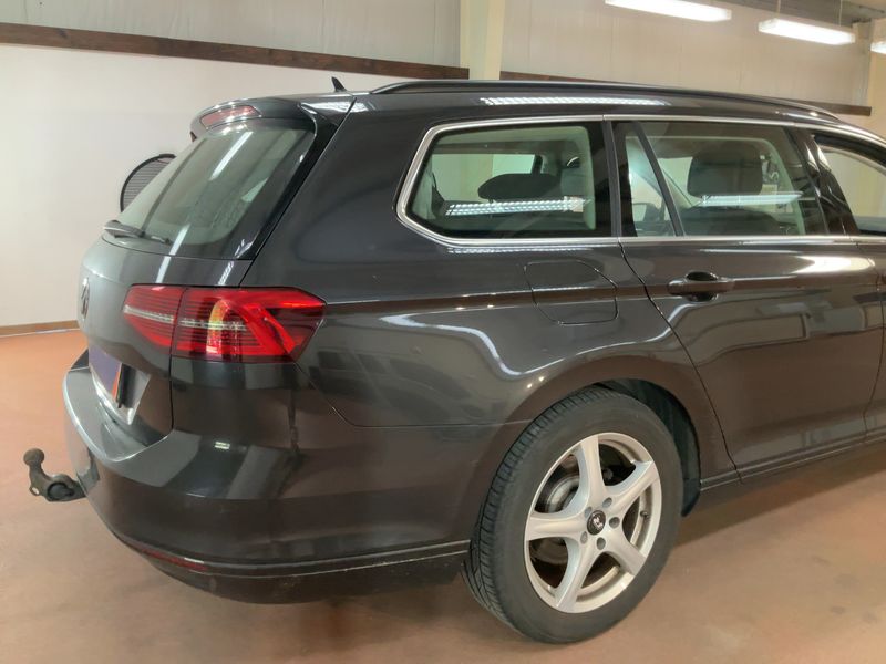 Volkswagen Passat 2.0 TDI Comfortline BlueMotion Tech 2017 – снимка 8