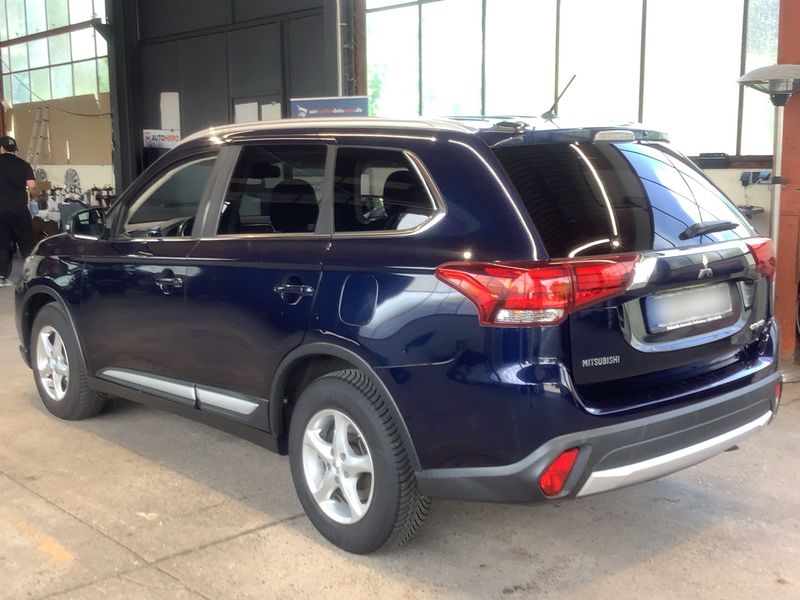 Mitsubishi Outlander 2.2 DI-D Instyle ClearTec 4WD 2017 – снимка 6
