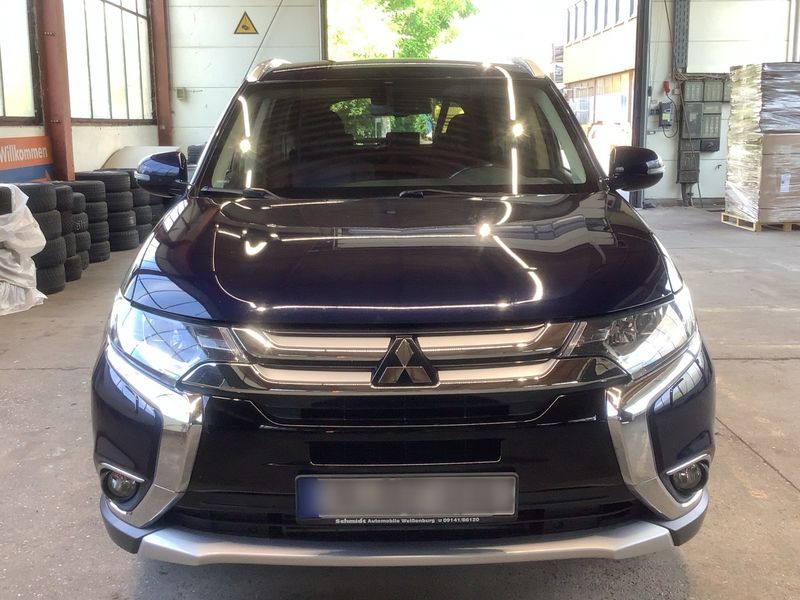 Mitsubishi Outlander 2.2 DI-D Instyle ClearTec 4WD 2017 – снимка 14