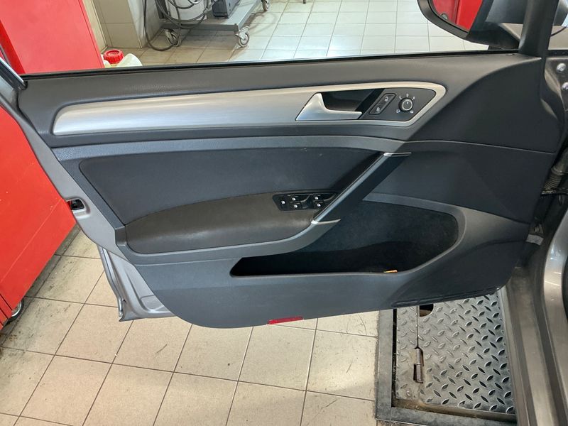 Volkswagen Golf VII 2.0 TDI Sport Austria 4Motion BlueMotion Tech 2016 – снимка 30