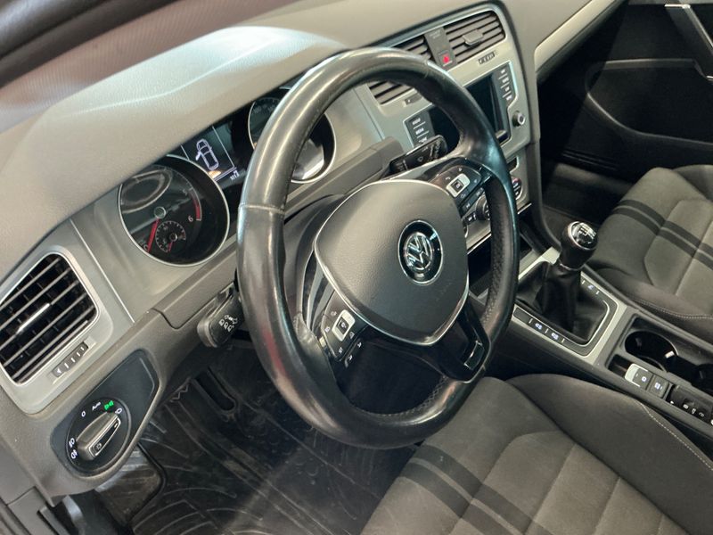 Volkswagen Golf VII 2.0 TDI Sport Austria 4Motion BlueMotion Tech 2016 – снимка 32