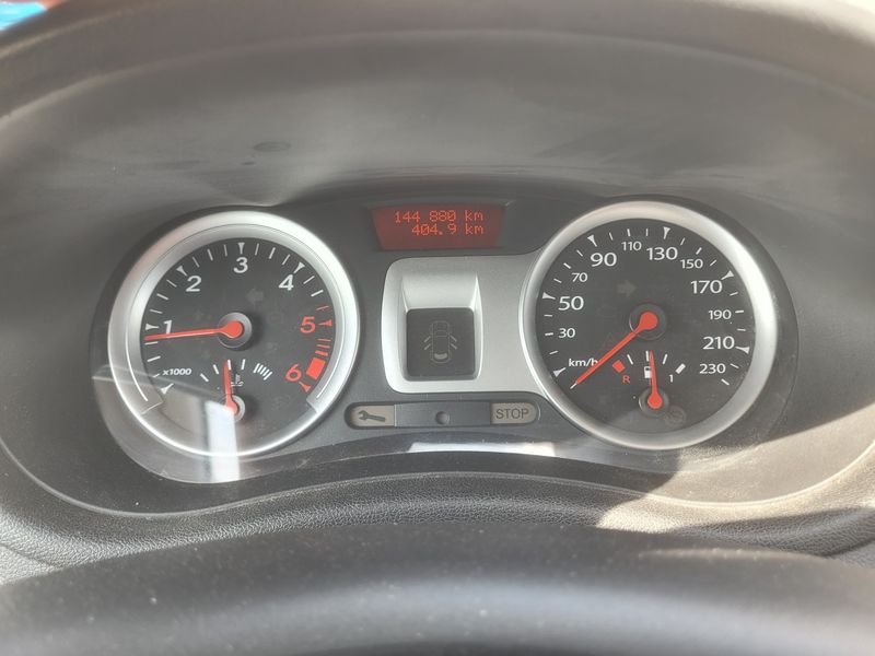 Renault Clio 1.5 dCi Expression Clim 2011 – снимка 18