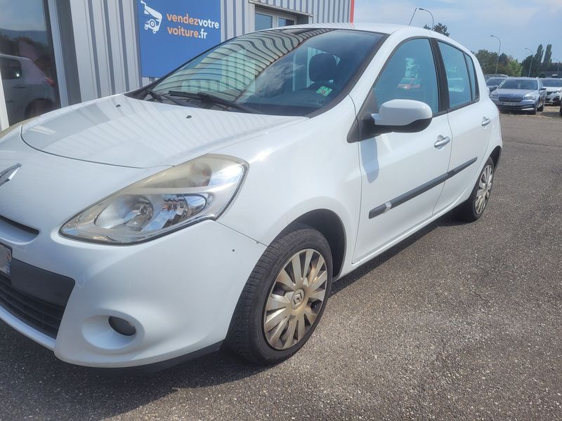 Renault Clio 1.5 dCi Expression Clim 2011 – снимка 2