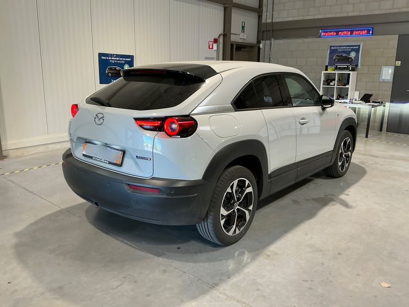 Mazda MX-30 electric drive 125 kW Makoto R-EV 2024 – снимка 8
