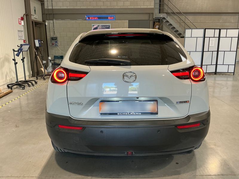 Mazda MX-30 electric drive 125 kW Makoto R-EV 2024 – снимка 7