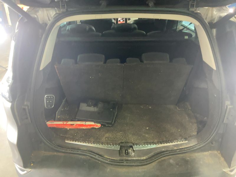Renault Espace 1.6 dCi Energy Initiale Paris 2015 – снимка 15