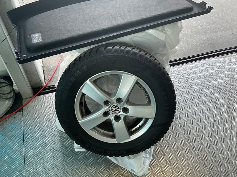 Volkswagen Golf VII 1.6 TDI Rabbit BlueMotion Tech 2015 – снимка 15