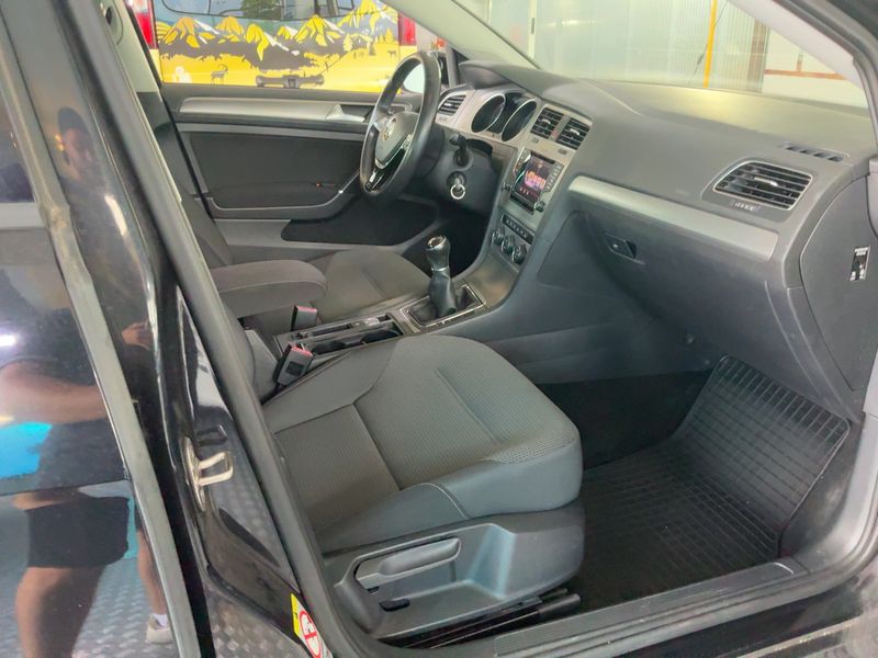 Volkswagen Golf VII 1.6 TDI Rabbit BlueMotion Tech 2015 – снимка 17