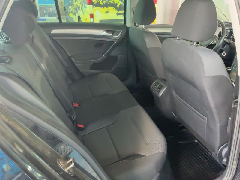 Volkswagen Golf VII 1.6 TDI Rabbit BlueMotion Tech 2015 – снимка 20