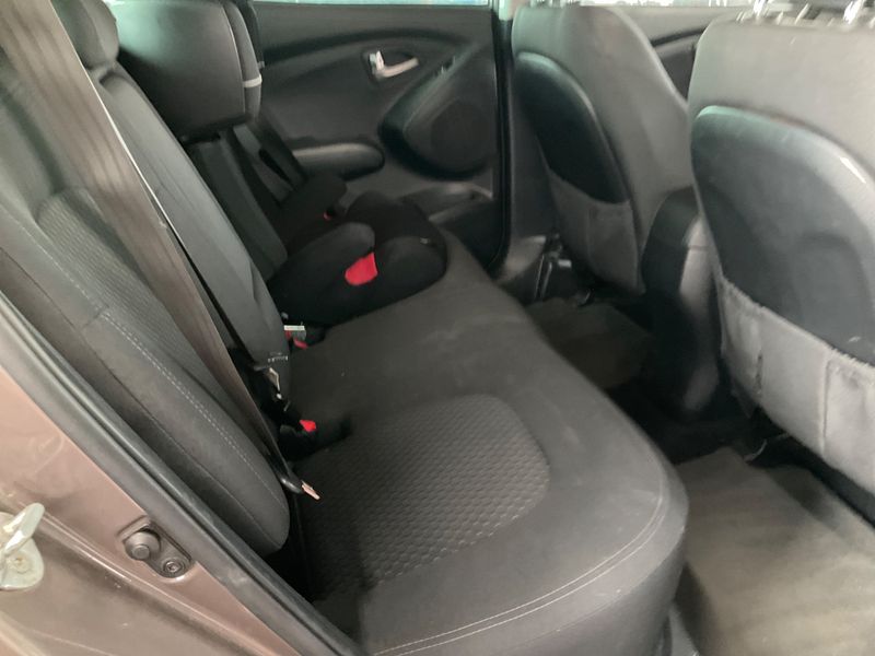 Hyundai ix35 2.0 CRDi 5 Star Edition AWD 2013 – снимка 51