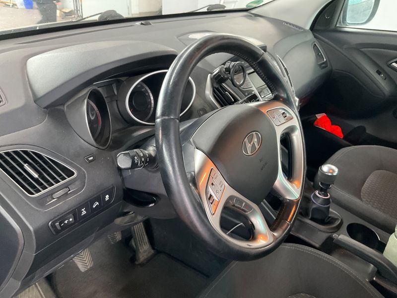 Hyundai ix35 2.0 CRDi 5 Star Edition AWD 2013 – снимка 52