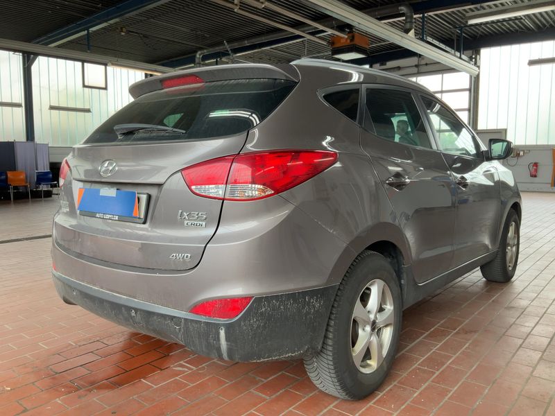 Hyundai ix35 2.0 CRDi 5 Star Edition AWD 2013 – снимка 8