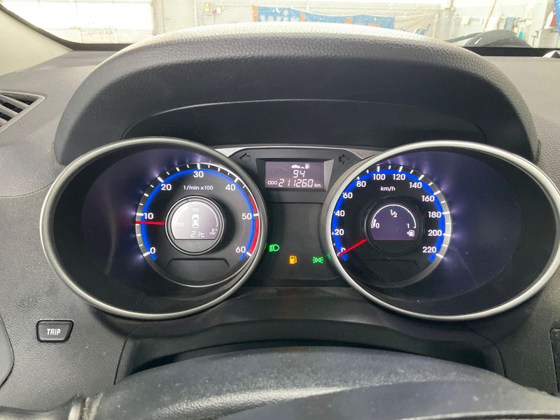 Hyundai ix35 2.0 CRDi 5 Star Edition AWD 2013 – снимка 19