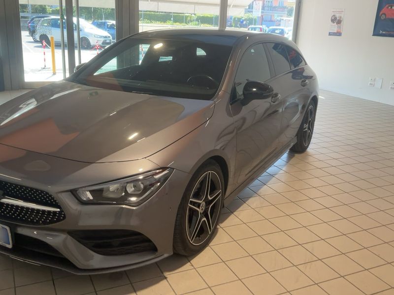 Mercedes-Benz CLA-Klasse CLA 200 d Shooting Brake AMG Line 2023 – снимка 2
