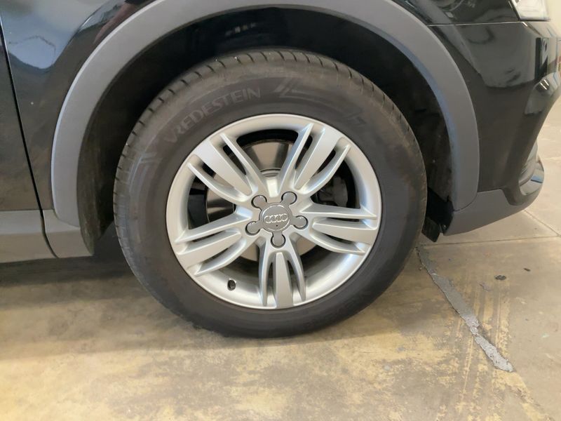 Audi Q3 2.0 TDI quattro 2015 – снимка 11