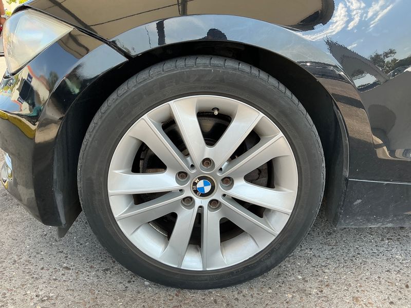 BMW 1er 123d 2008 – снимка 3