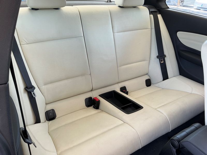 BMW 1er 123d 2008 – снимка 19