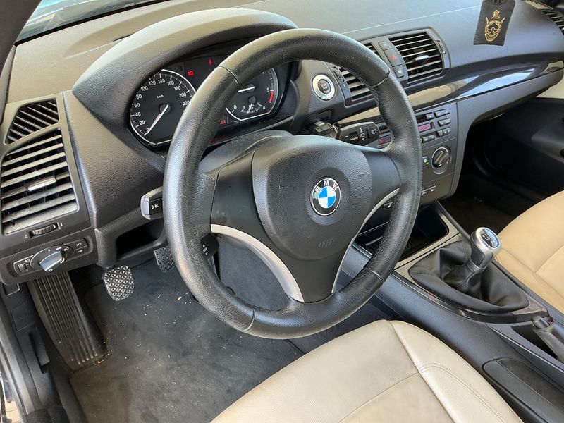 BMW 1er 123d 2008 – снимка 26