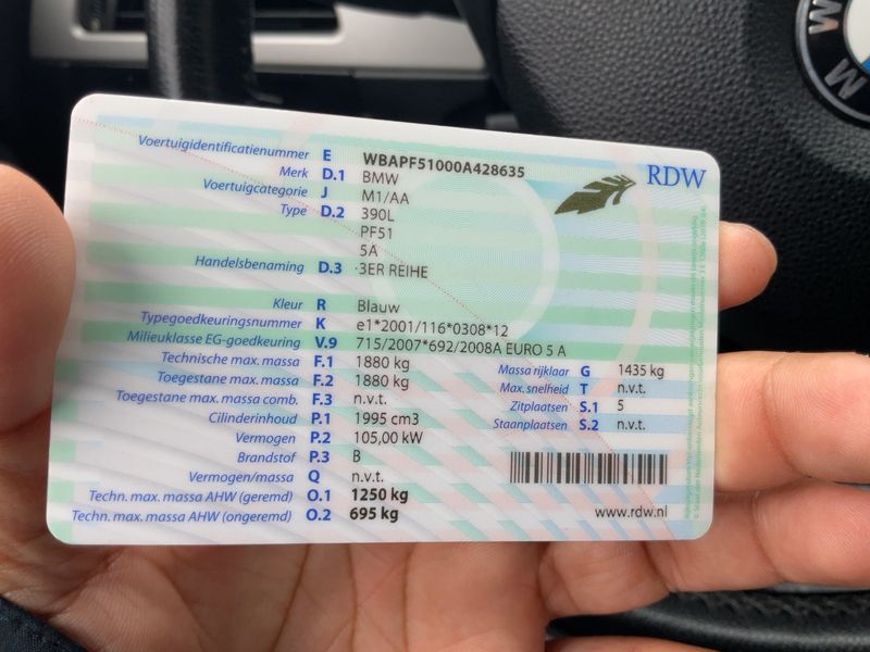 BMW 3er 318i 2009 – снимка 5