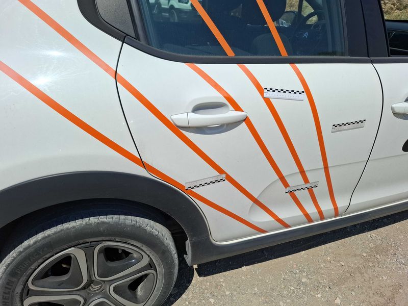 Citroen C3 1.5 Blue-HDi Société Feel Nav 2021 – снимка 25