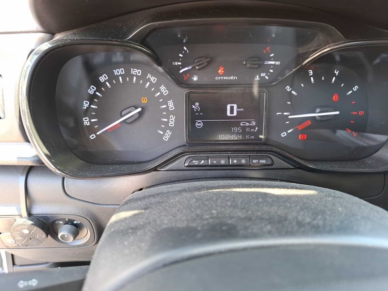 Citroen C3 1.5 Blue-HDi Société Feel Nav 2021 – снимка 12