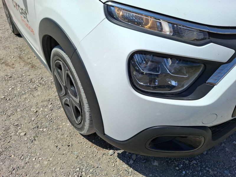 Citroen C3 1.5 Blue-HDi Société Feel Nav 2021 – снимка 47