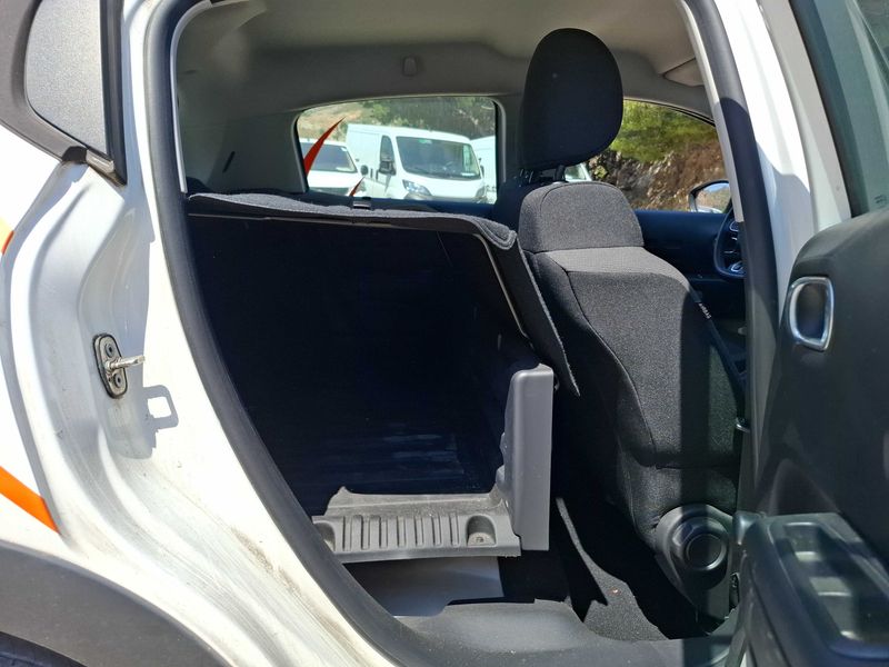 Citroen C3 1.5 Blue-HDi Société Feel Nav 2021 – снимка 14
