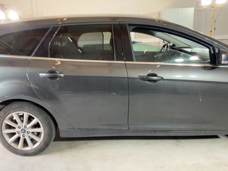 Ford Focus 1.0 EcoBoost Titanium 2017 – снимка 10