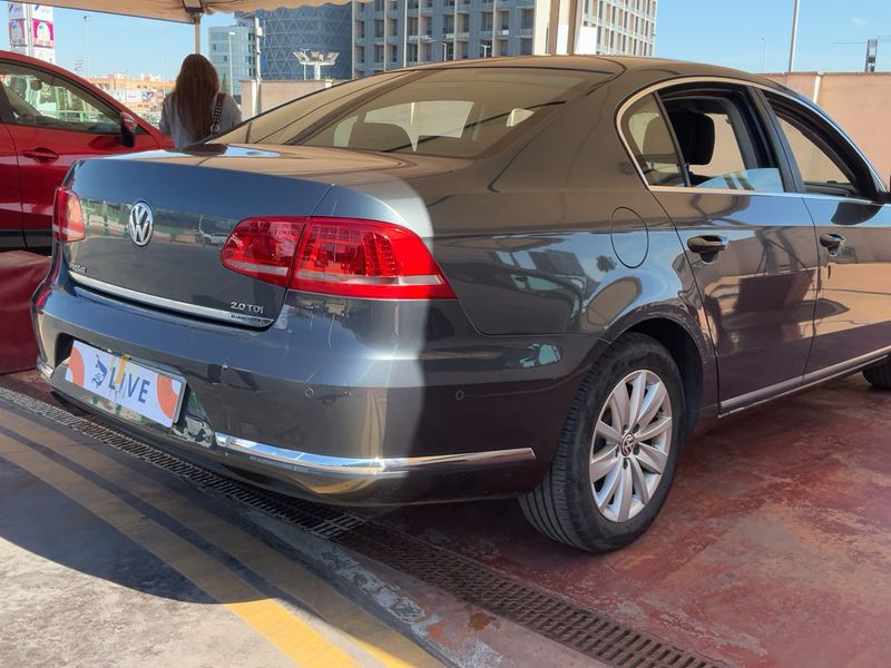 Volkswagen Passat 2.0 TDI Advance BlueMotion Tech 2011 – снимка 6