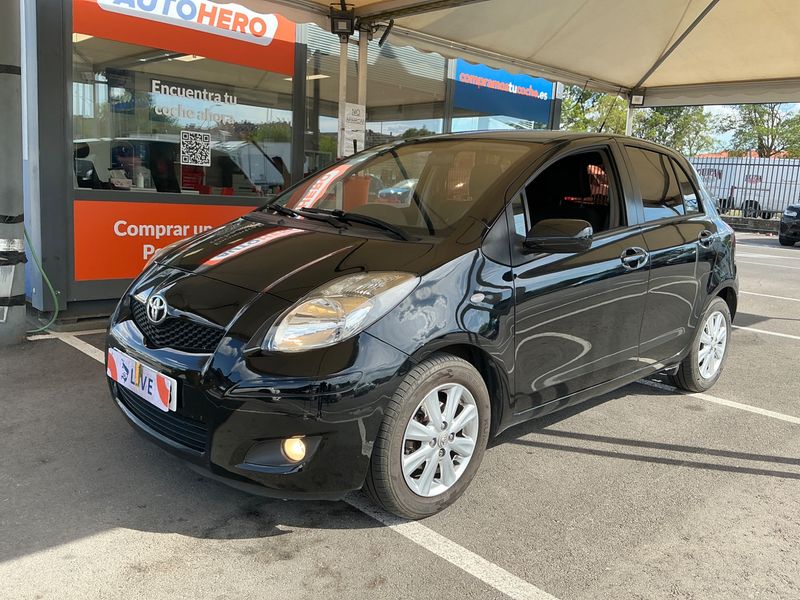 Toyota Yaris 1.4 D-4D Connect 2011 – снимка 1