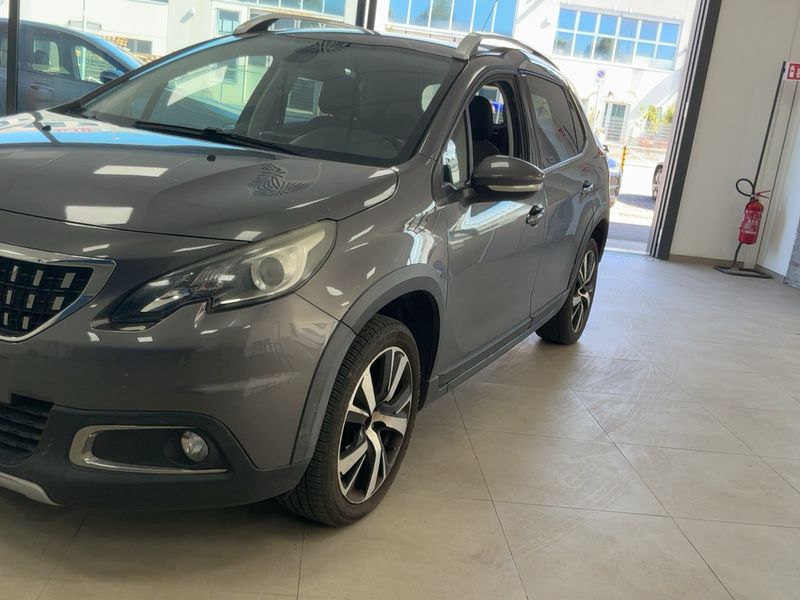Peugeot 2008 1.2 PureTech Allure 2017 – снимка 2