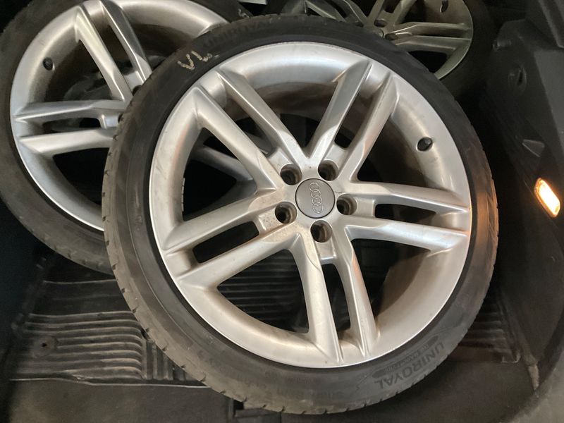 Audi A1 1.6 TDI S line Sportpaket 2011 – снимка 15