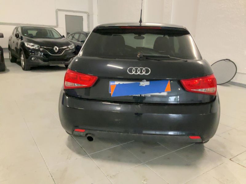 Audi A1 1.6 TDI S line Sportpaket 2011 – снимка 7