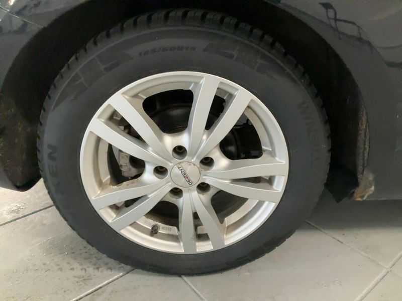 Audi A1 1.6 TDI S line Sportpaket 2011 – снимка 9