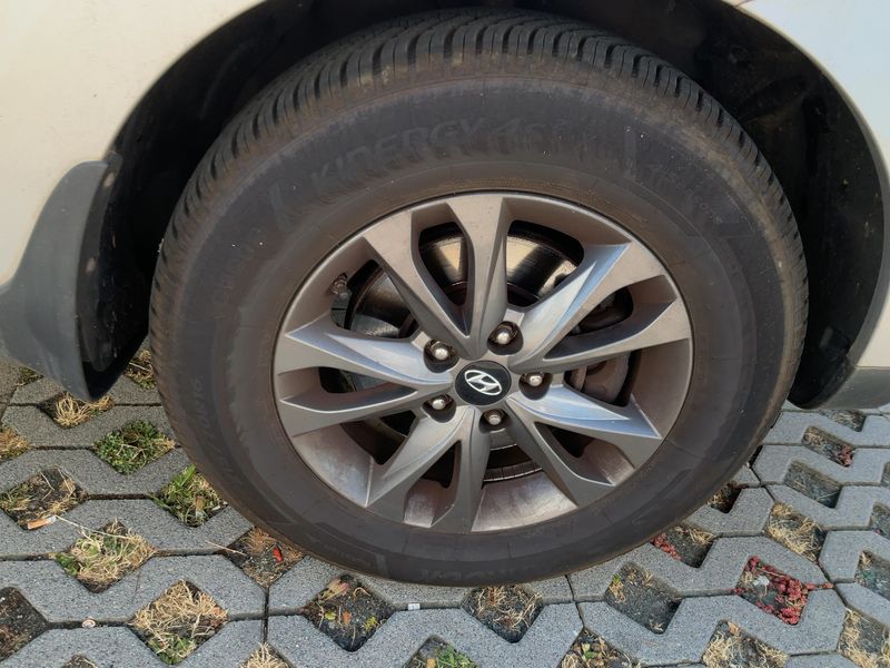 Hyundai Tucson 1.6 Classic blue 2WD 2015 – снимка 11