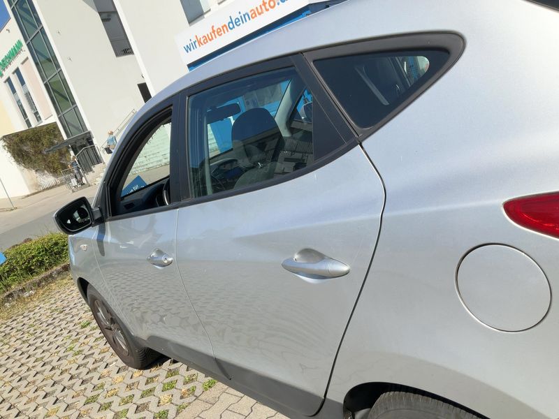 Hyundai Tucson 1.6 Classic blue 2WD 2015 – снимка 6