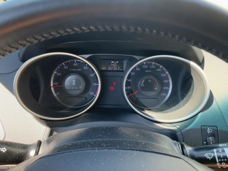 Hyundai Tucson 1.6 Classic blue 2WD 2015 – снимка 18