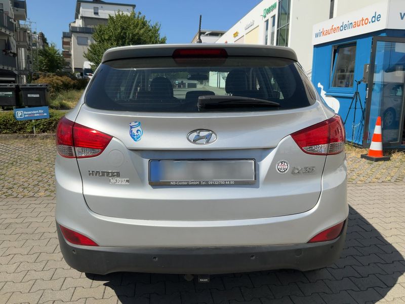 Hyundai Tucson 1.6 Classic blue 2WD 2015 – снимка 7