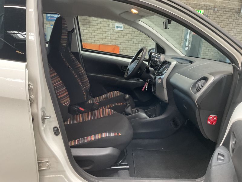 Citroen C1 1.0 e-VTi Feel 2014 – снимка 16