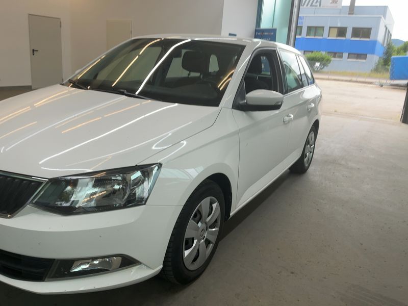 Skoda Fabia 1.0 TSI Ambition 2017 – снимка 2