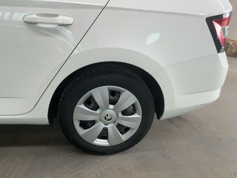 Skoda Fabia 1.0 TSI Ambition 2017 – снимка 5
