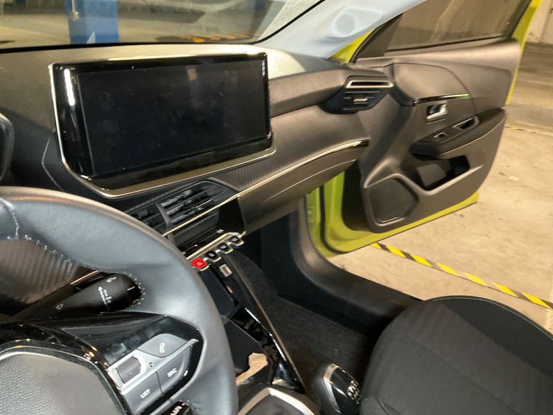 Peugeot 208 1.2 PureTech Active 2024 – снимка 30