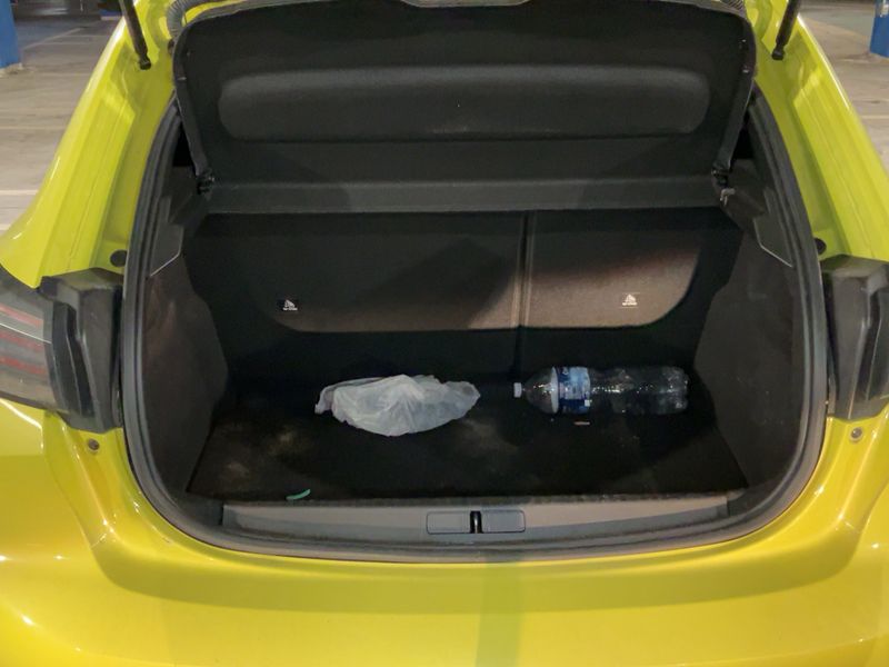 Peugeot 208 1.2 PureTech Active 2024 – снимка 15