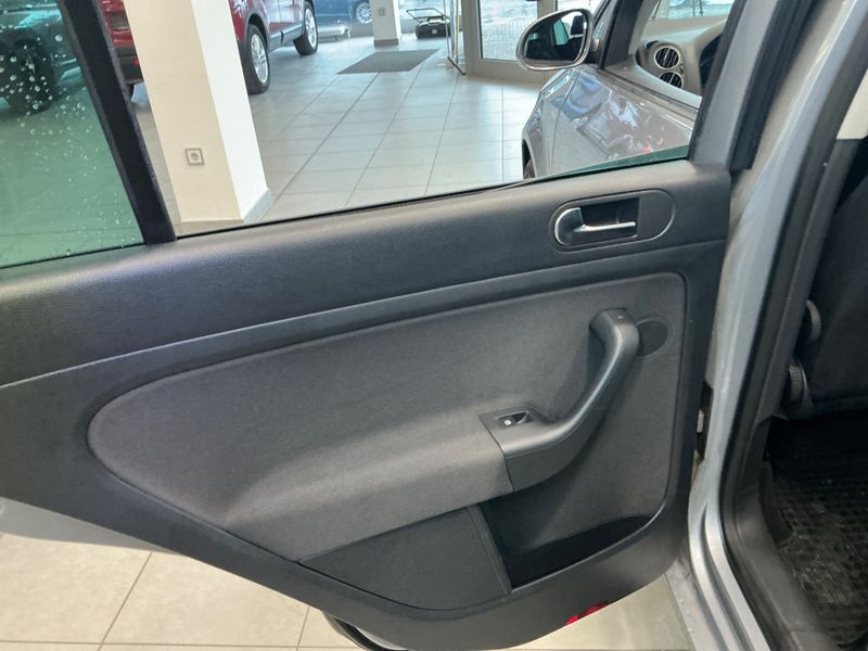 Volkswagen Golf VI Plus 1.2 TSI Team 2010 – снимка 39