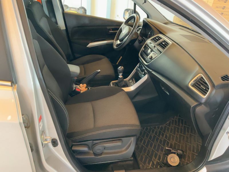 Suzuki SX4 1.6 DDiS AllGrip Shine 4x4 2016 – снимка 17