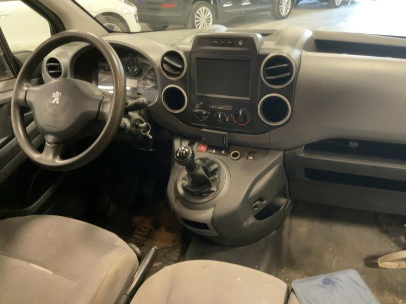 Peugeot Partner 1.6 Blue-HDi L1 Premium Avantage Edition 2016 – снимка 17