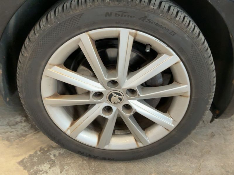 Skoda Octavia 2.0 TDI Elegance 2014 – снимка 11